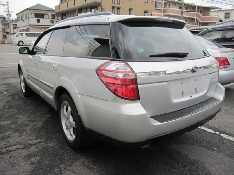 LEGACY OUTBACK