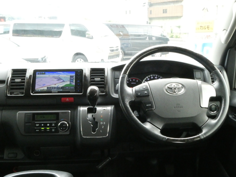 HIACE VAN