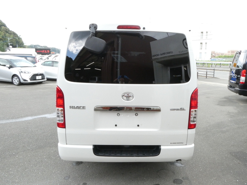 HIACE VAN
