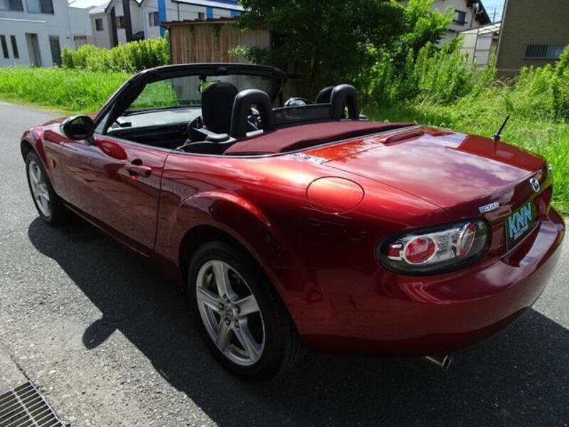 ROADSTER