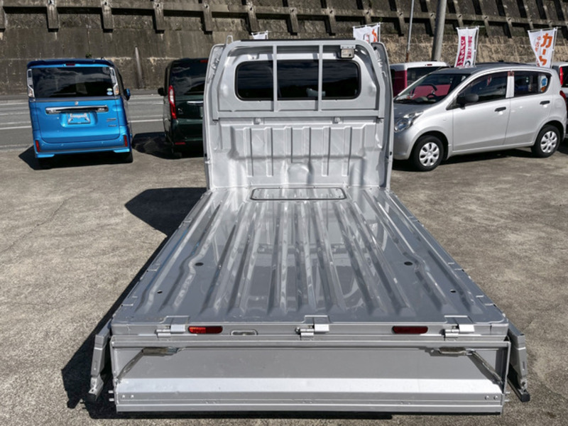 MINICAB TRUCK