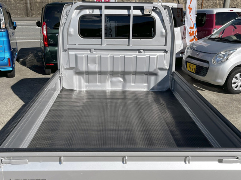 MINICAB TRUCK