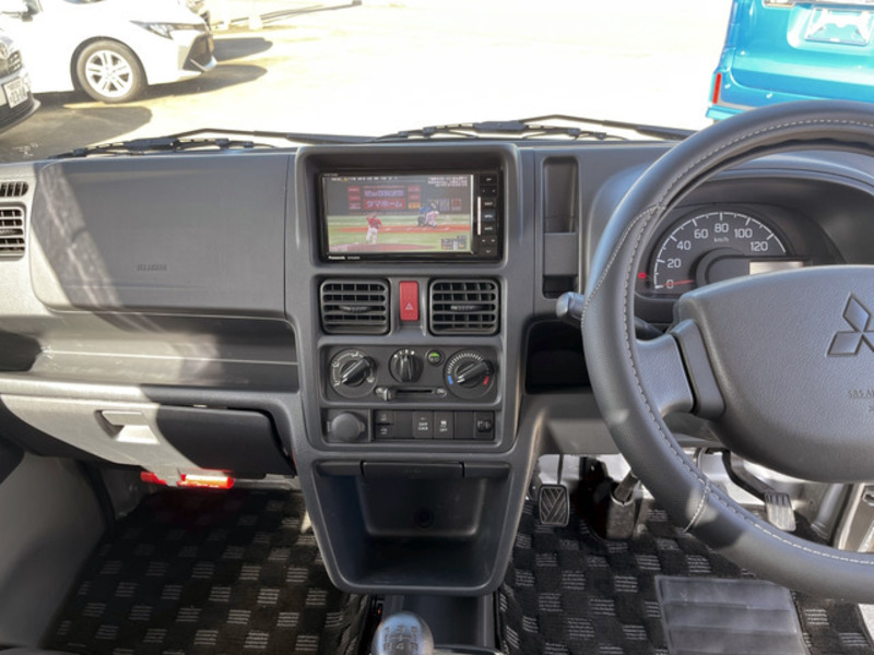 MINICAB TRUCK