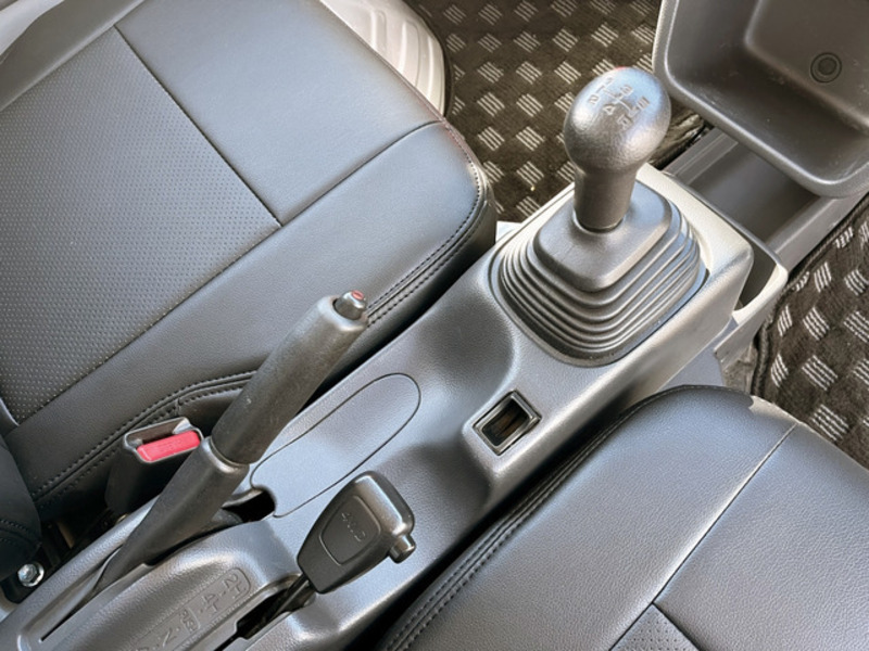 MINICAB TRUCK