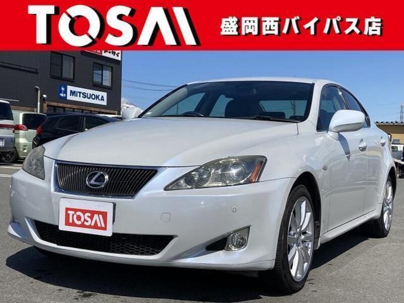 LEXUS IS