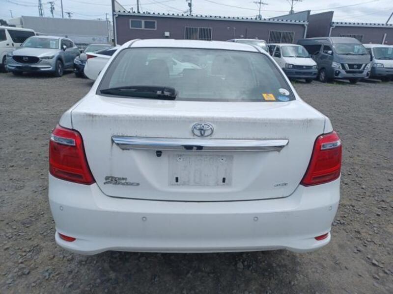 COROLLA AXIO