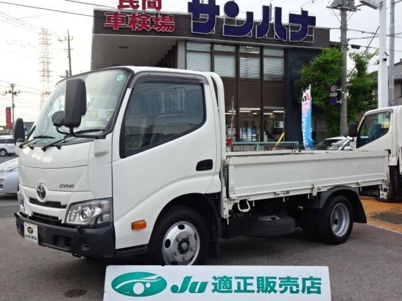 TOYOTA DYNA