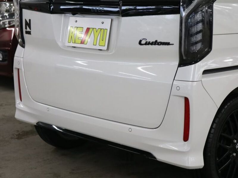 N BOX CUSTOM