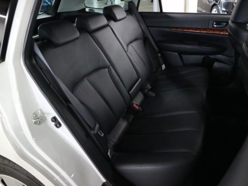 LEGACY OUTBACK
