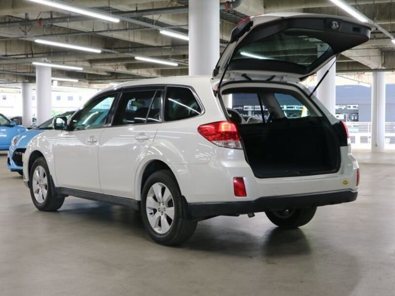 LEGACY OUTBACK