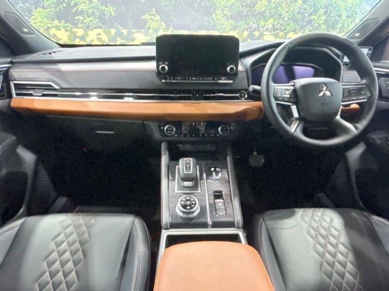 OUTLANDER PHEV