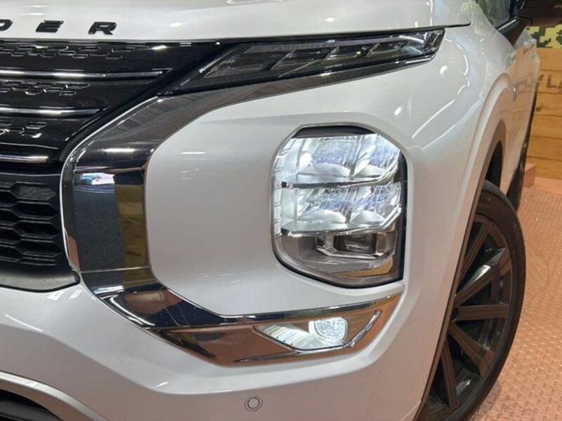 OUTLANDER PHEV