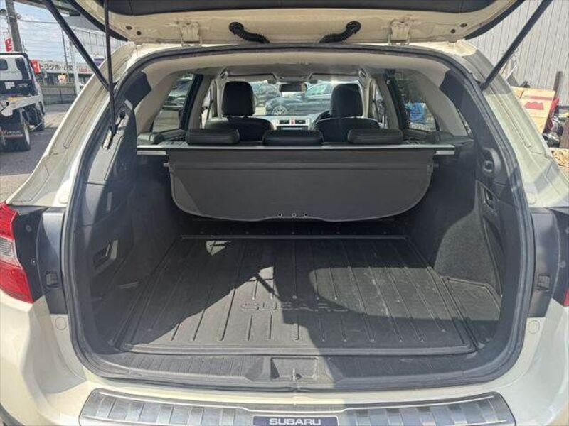 LEGACY OUTBACK