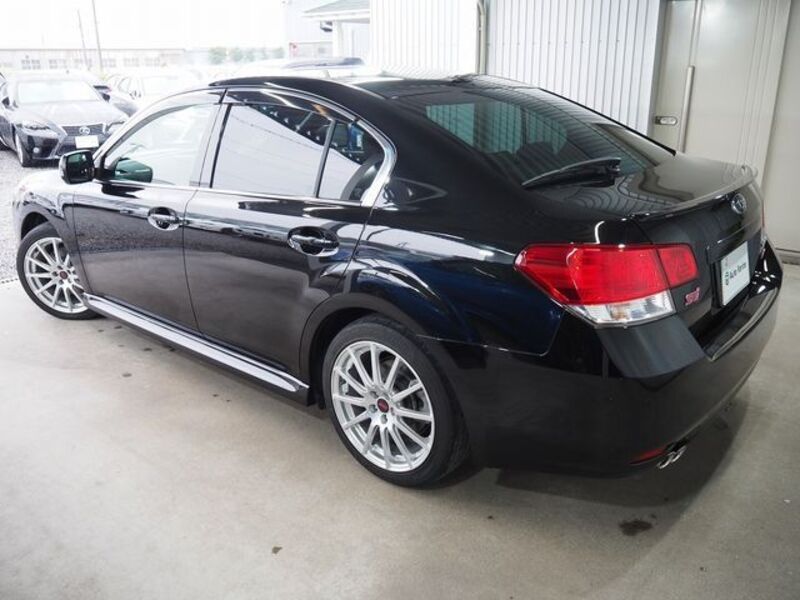 LEGACY B4