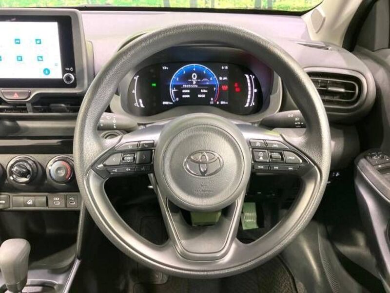 YARIS CROSS