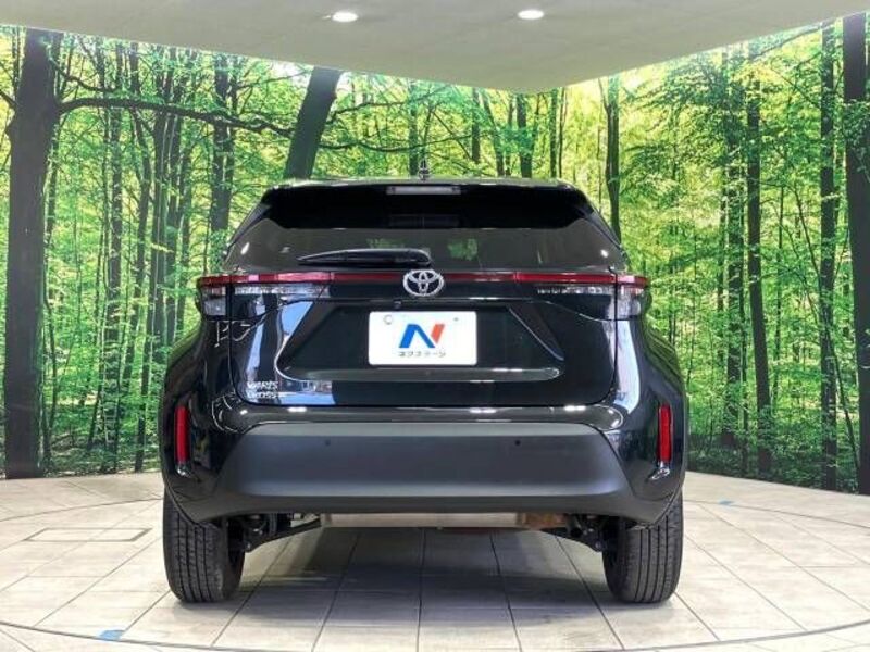 YARIS CROSS