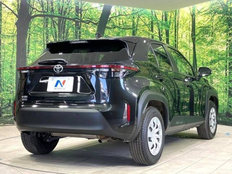 YARIS CROSS
