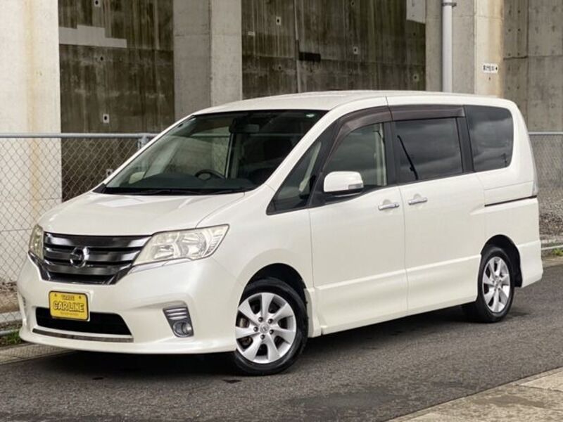 NISSAN SERENA
