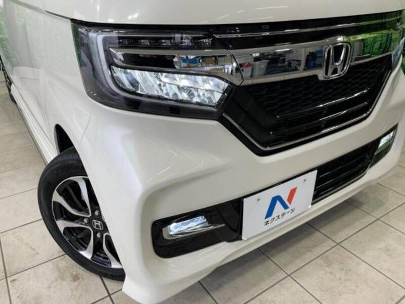 N BOX CUSTOM