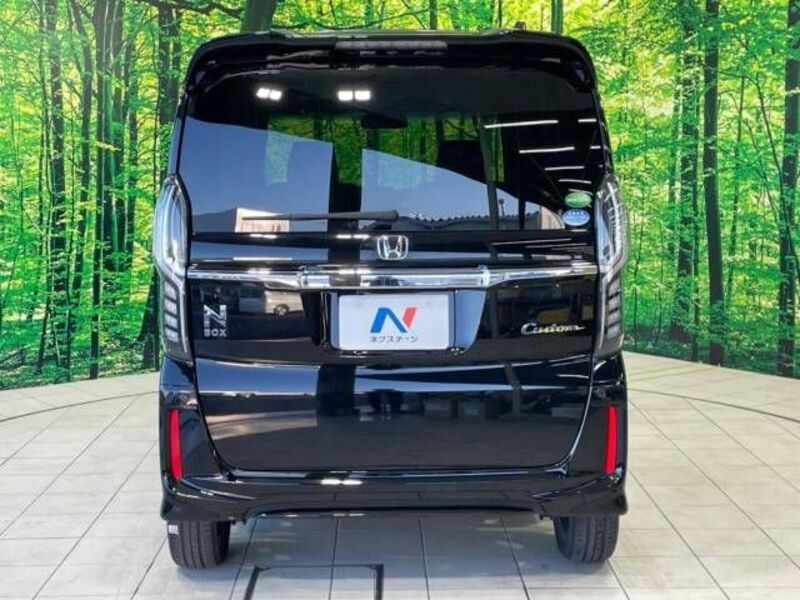 N BOX CUSTOM