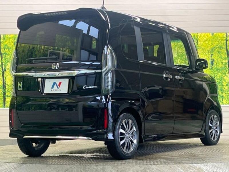 N BOX CUSTOM