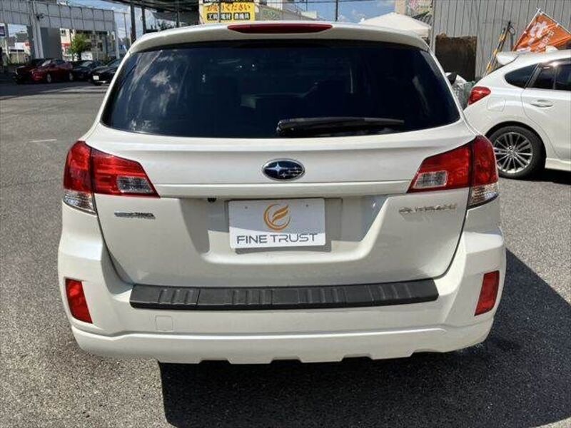 LEGACY OUTBACK