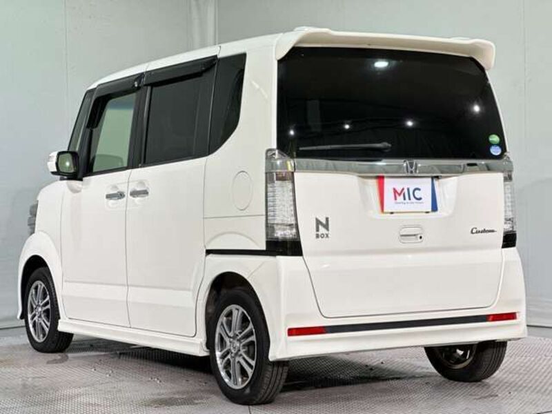 N BOX CUSTOM