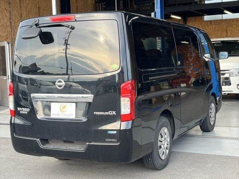 NV350 CARAVAN