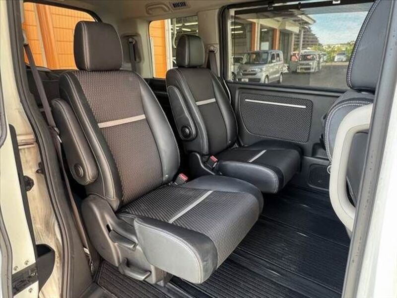 STEPWAGON SPADA