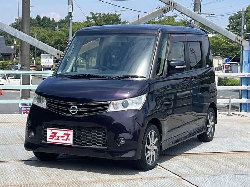 NISSAN ROOX