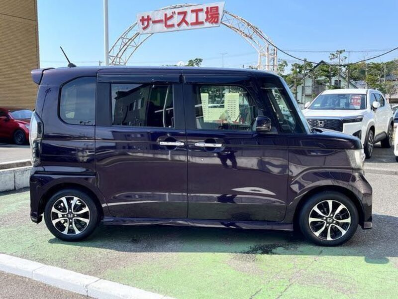 N BOX CUSTOM