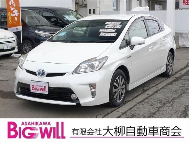 TOYOTA PRIUS