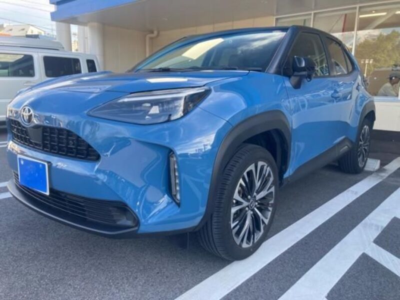 TOYOTA YARIS CROSS