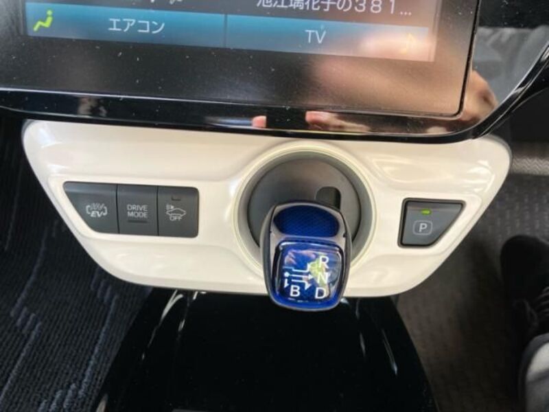 PRIUS PHV