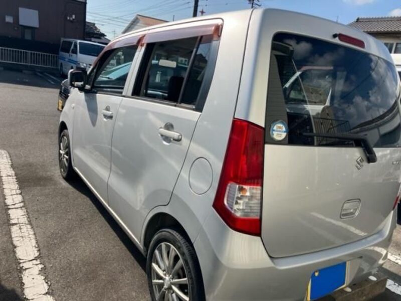WAGON R