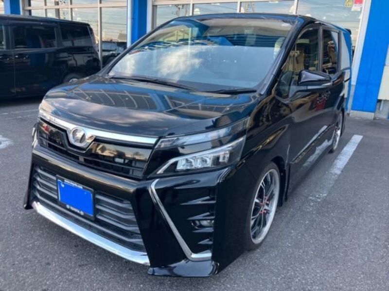 TOYOTA VOXY