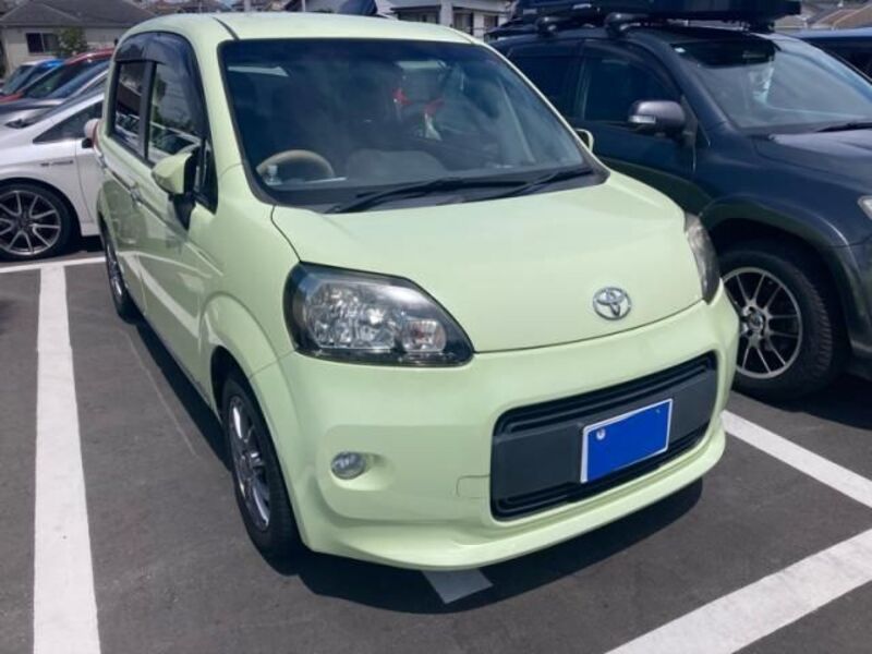 TOYOTA PORTE