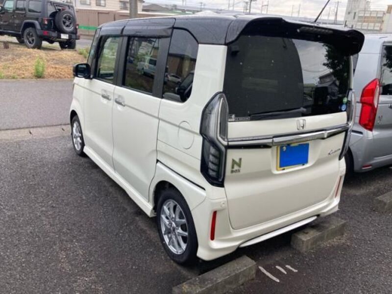 N BOX CUSTOM
