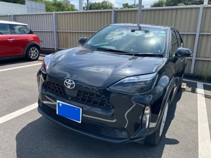 YARIS CROSS