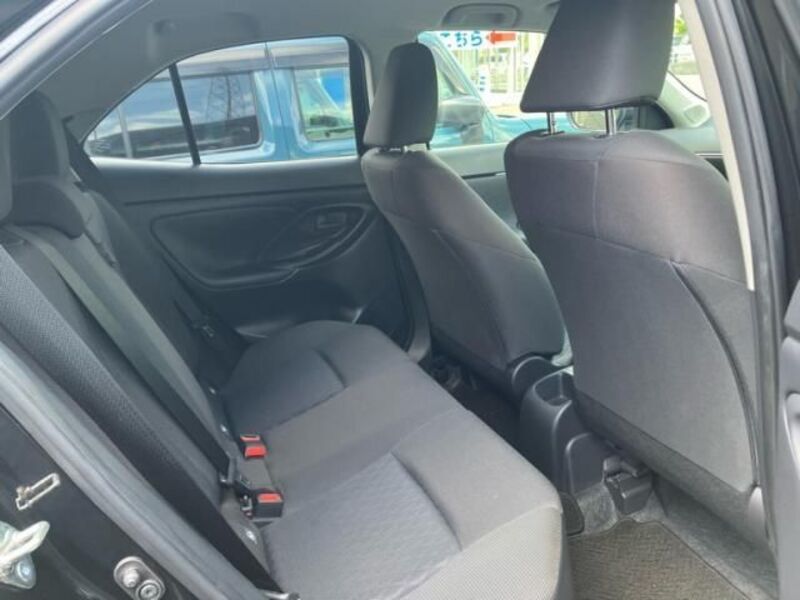YARIS CROSS