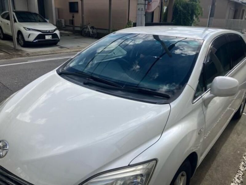 TOYOTA MARK X ZIO