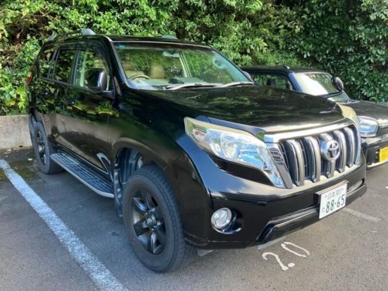 TOYOTA LAND CRUISER PRADO
