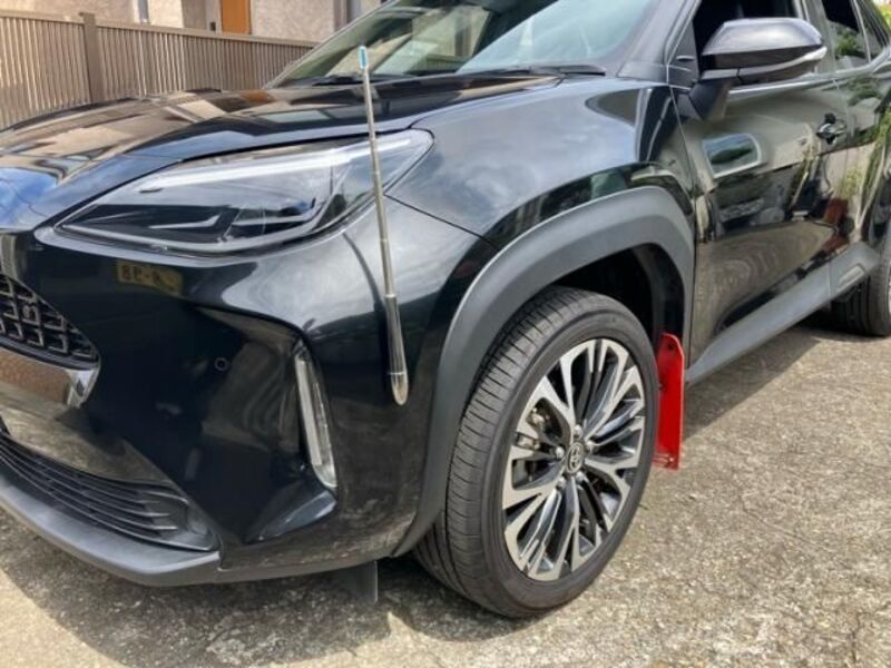 YARIS CROSS