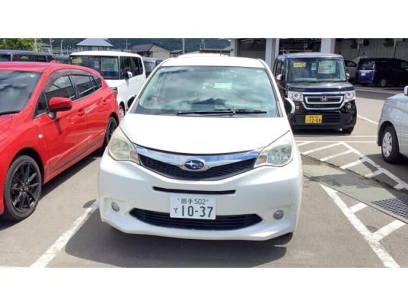 SUBARU TREZIA