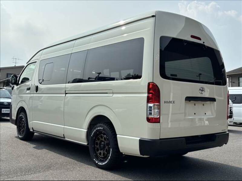 HIACE VAN