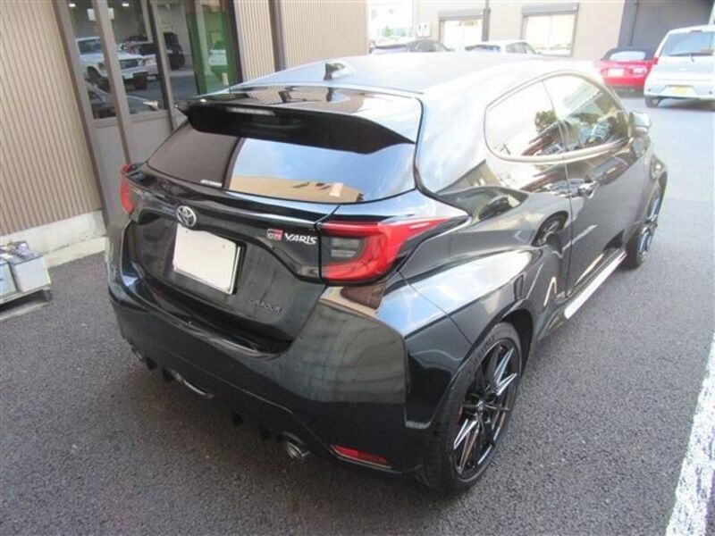 GR YARIS