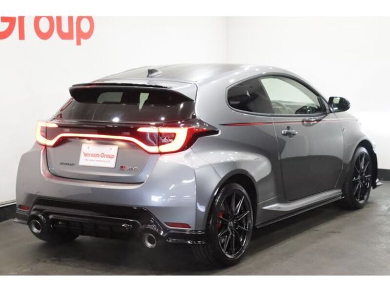 GR YARIS