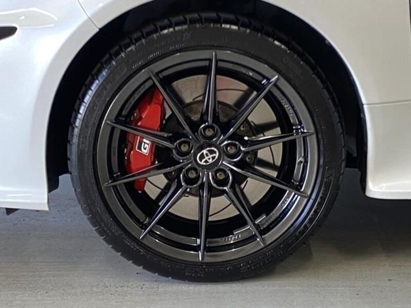 GR YARIS