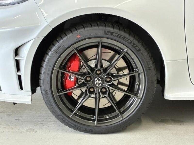 GR YARIS