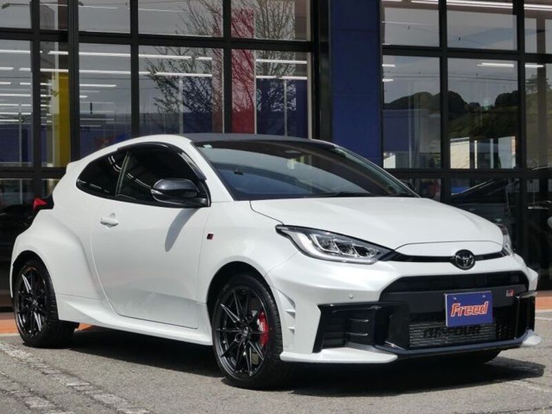 GR YARIS